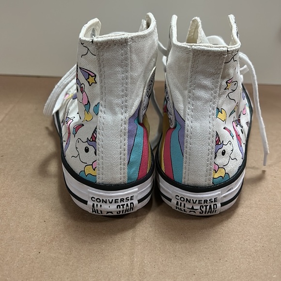GIRLS' Converse Chuck Taylor All Star Printed Hi-Top Sneakers (Youth) sz US 2 - Picture 4 of 10